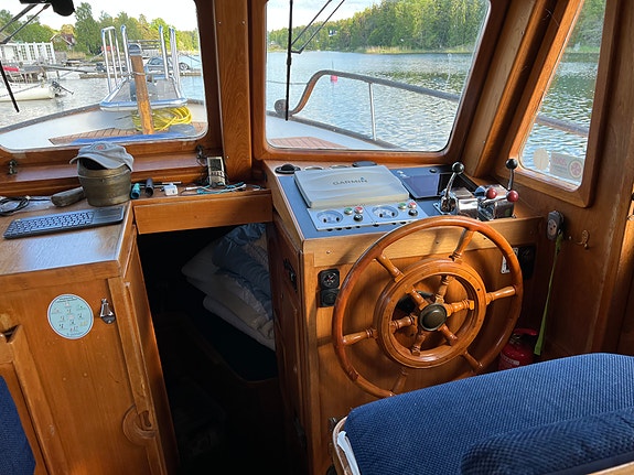 Sommarhus på havet | Trawler för långfärd 5 of 16