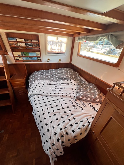 Sommarhus på havet | Trawler för långfärd 9 of 16