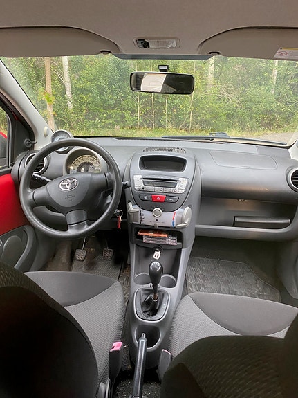 Toyota Aygo 5 of 10