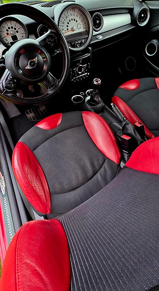 MINI Cooper 9 of 13