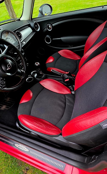 MINI Cooper 8 of 13