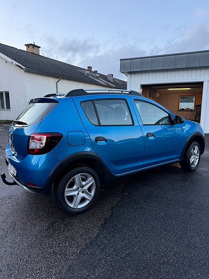 Dacia Sandero Stepway 4 of 9