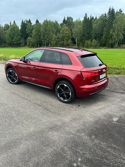 Audi Q5 3 of 8