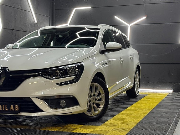 Renault Megane 2 of 25
