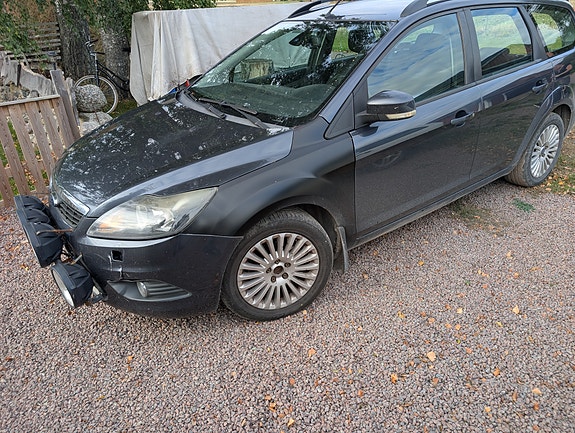 Ford Focus 3 of 8
