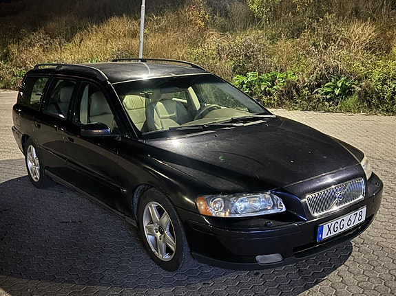Volvo V70 4 of 9