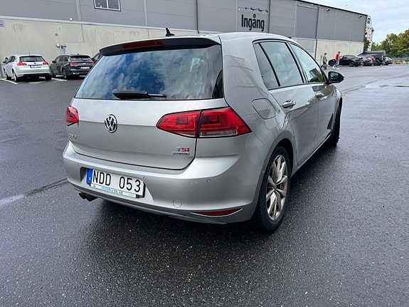 Volkswagen Golf VII 4 of 14