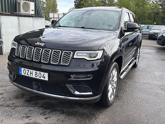 Jeep Grand Cherokee 16 of 29