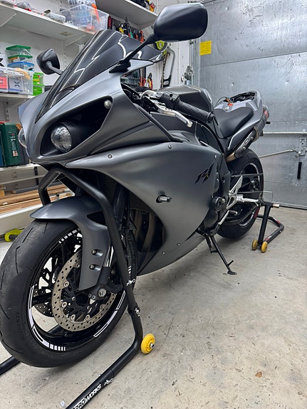 Yamaha YZF-R1 4 of 6