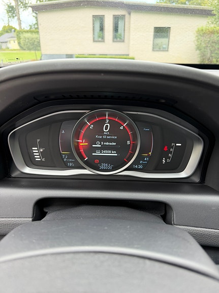 Volvo XC60 17 of 21