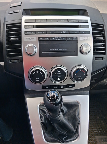 Mazda 5 17 of 17