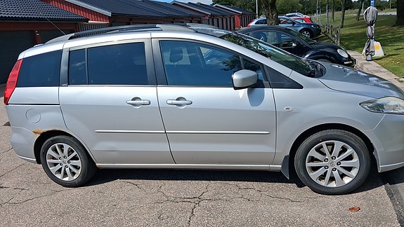 Mazda 5 4 of 17