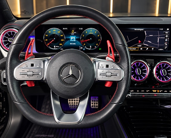 Mercedes-Benz CLA200 7 of 10