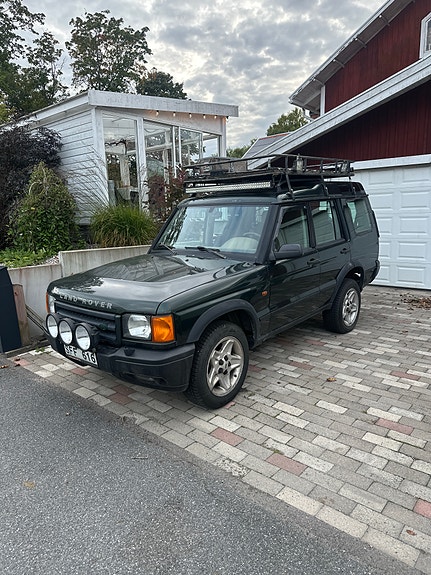 Land Rover Discovery 2 of 4