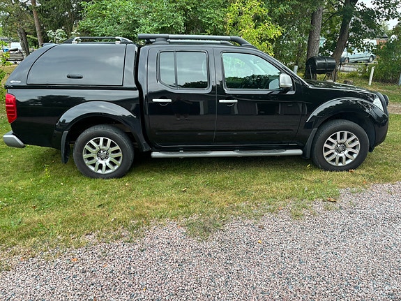 Nissan Navara 2 of 6