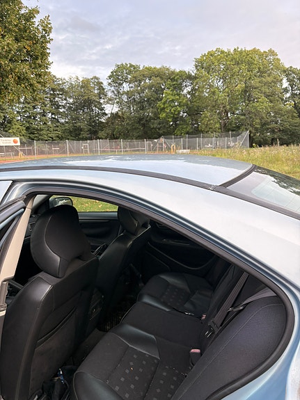 Volvo S60 2 of 9