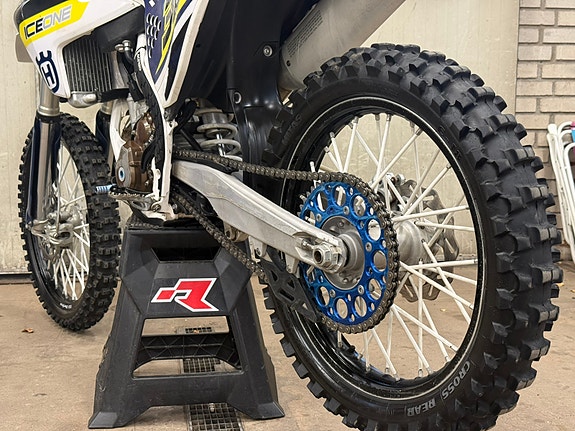 Husqvarna FC250 7 of 8