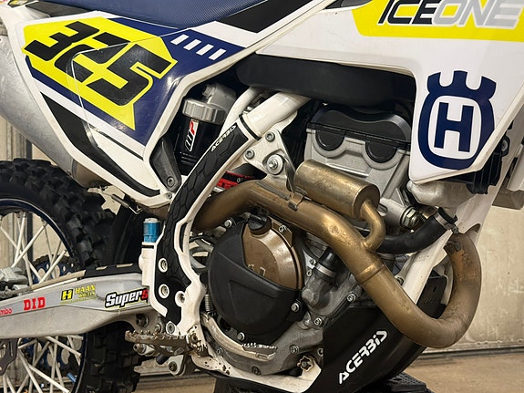 Husqvarna FC250 5 of 8