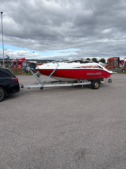 Sea doo Speedster 200 2 of 5