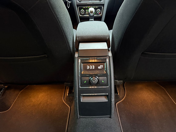 Skoda Superb 13 of 16
