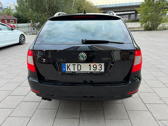 Skoda Superb 4 of 16