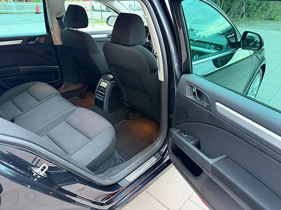 Skoda Superb 16 of 16