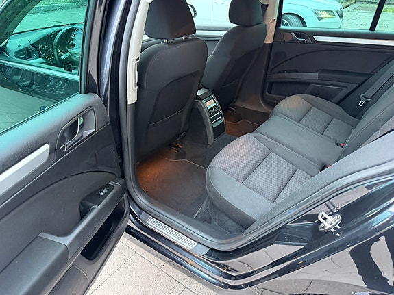Skoda Superb 15 of 16