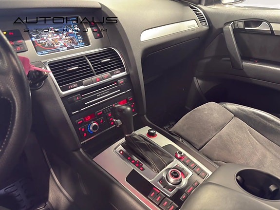 Audi Q7 14 of 23