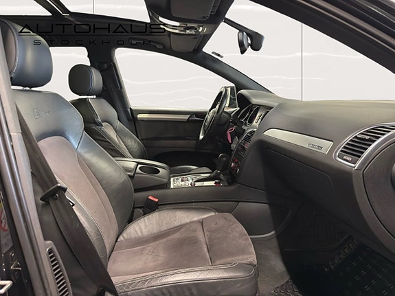 Audi Q7 12 of 23