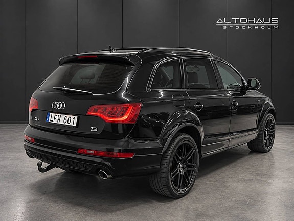 Audi Q7 4 of 22
