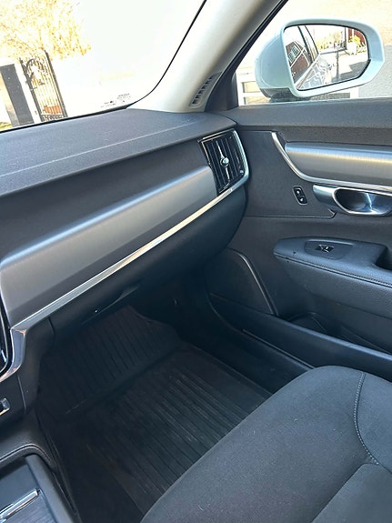Volvo V90 16 of 23