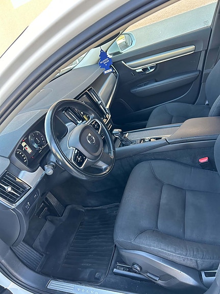 Volvo V90 18 of 23