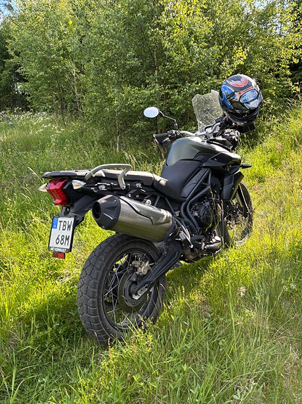 Triumph Tiger 800 5 of 6