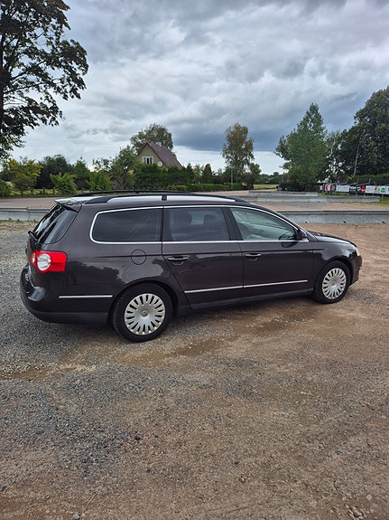 Volkswagen Passat 8 of 8