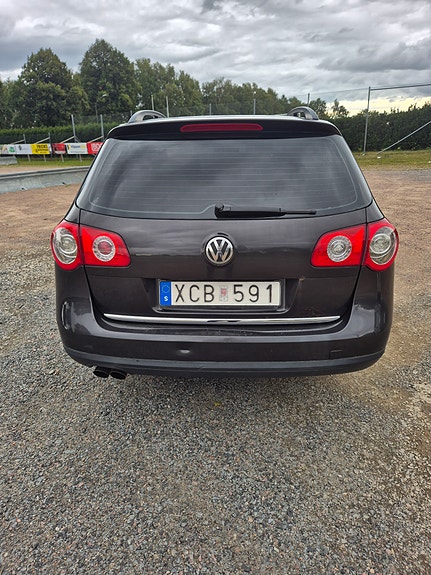 Volkswagen Passat 7 of 8