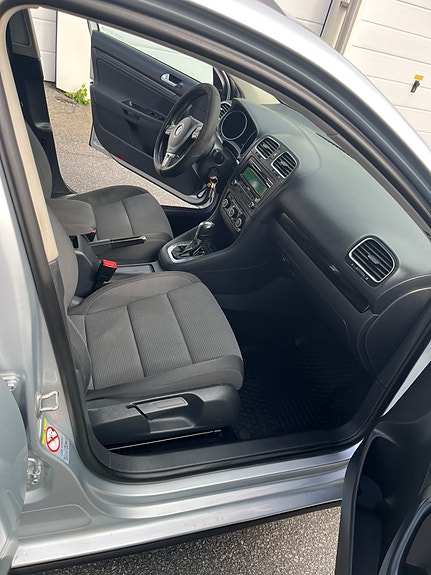 Volkswagen Golf VI 5 of 8