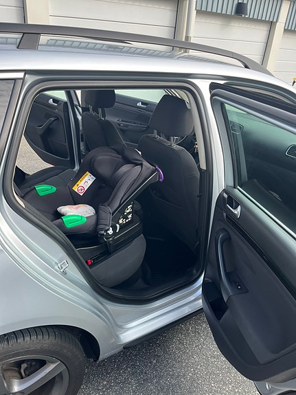Volkswagen Golf VI 6 of 8