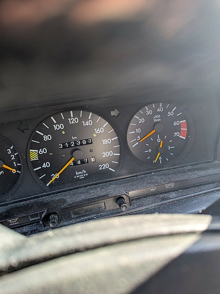 Mercedes-Benz 190 E 5 of 7