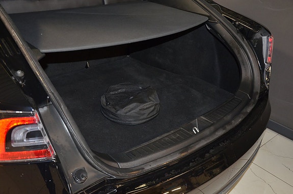 Tesla Model S 9 of 22