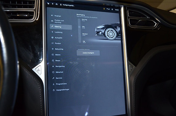 Tesla Model S 21 of 22