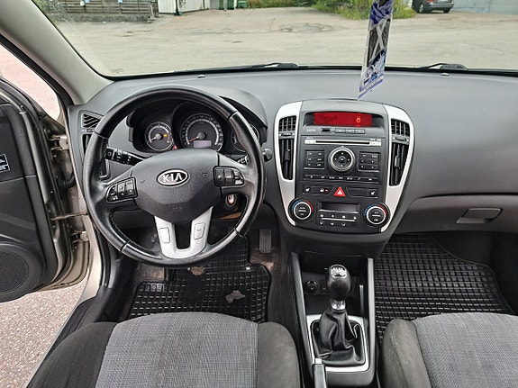 Kia Ceed 16 of 26