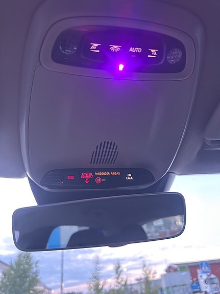 Volvo V40 16 of 18