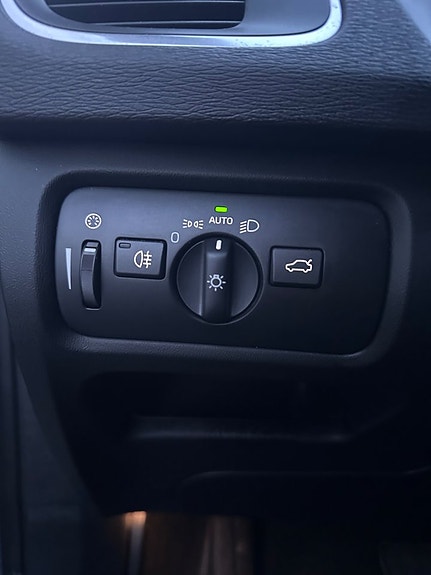 Volvo V40 17 of 18