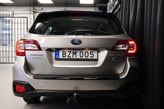 Subaru Outback 7 of 28