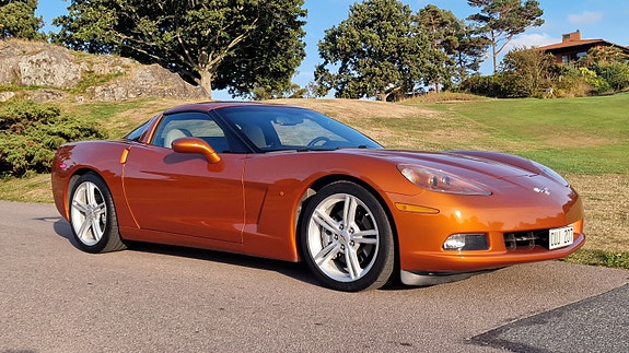 Chevrolet Corvette 6 of 17