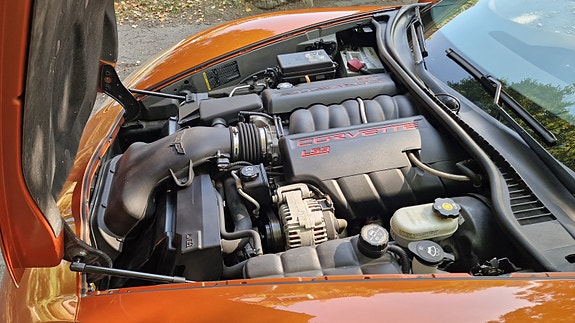 Chevrolet Corvette 16 of 17