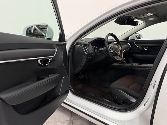 Volvo V90 9 of 30