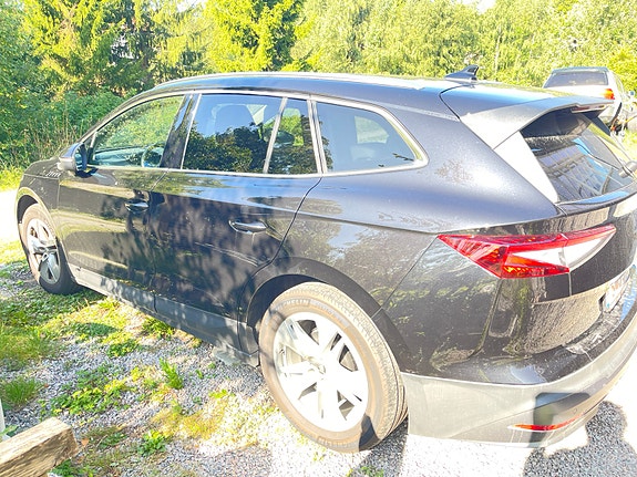 Skoda Enyaq 3 of 4