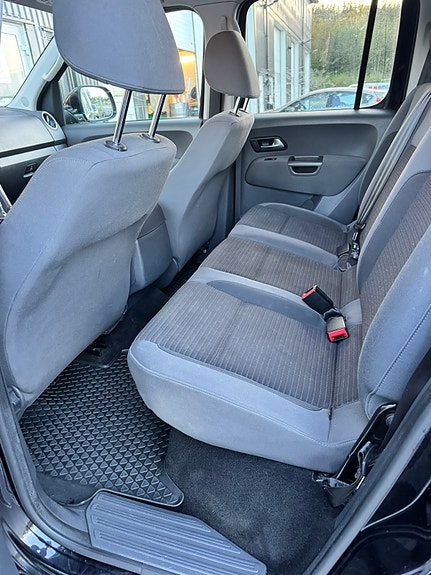 Volkswagen Amarok 7 of 8