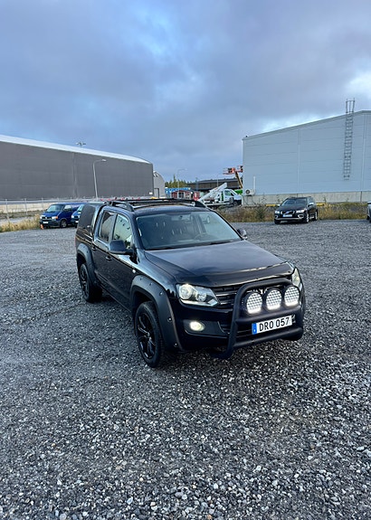 Volkswagen Amarok 2 of 8